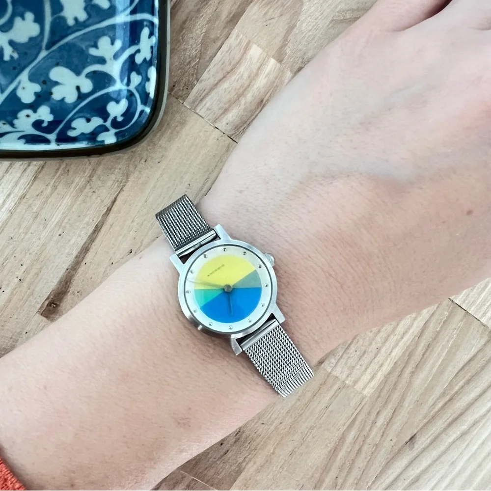 Android USA ladies Silver Tone color block Stainless Steel watch NEW BATTERY
